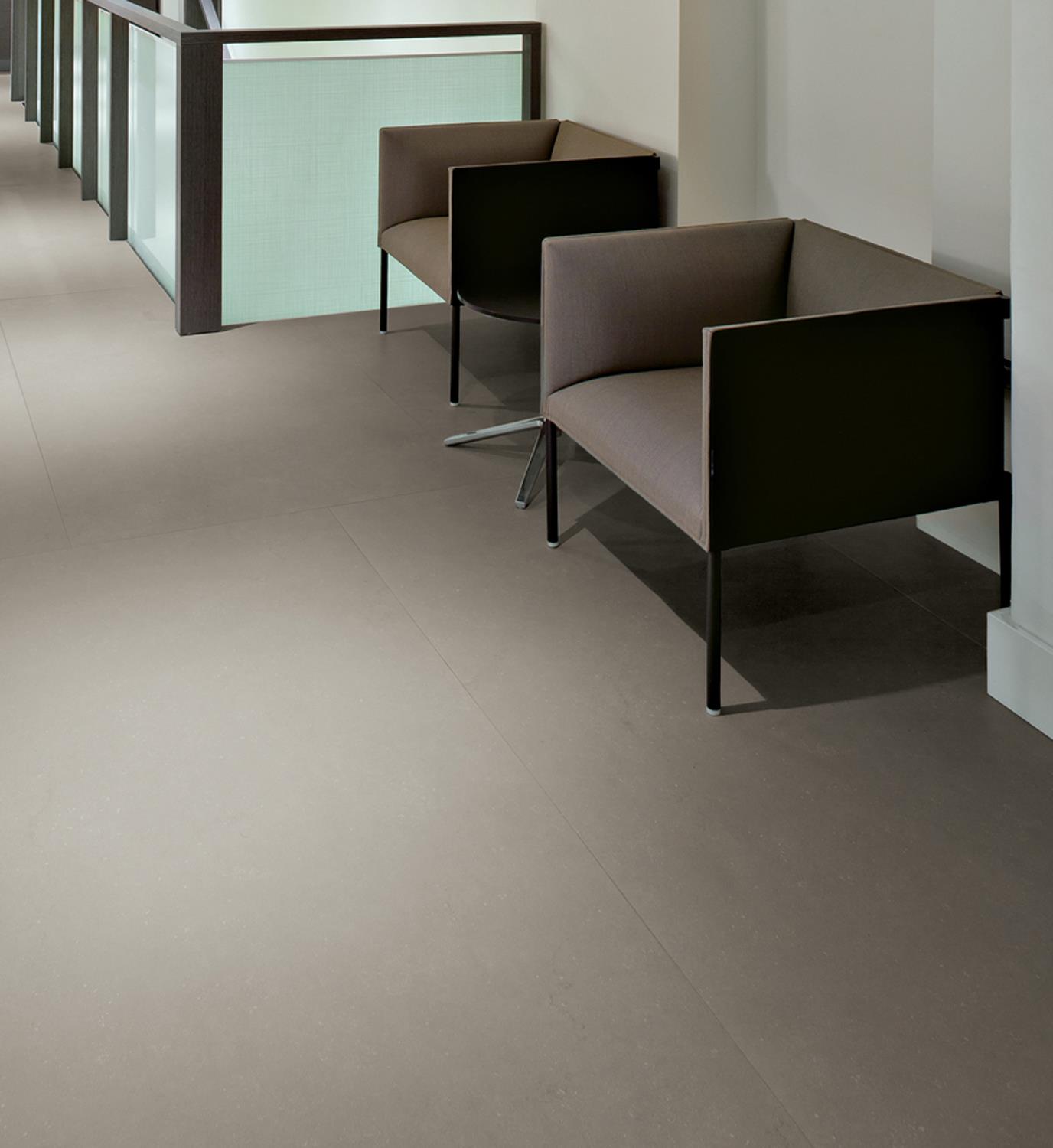 American Express Agency - Porcelain tiles and Kerlite for Floors and Walls